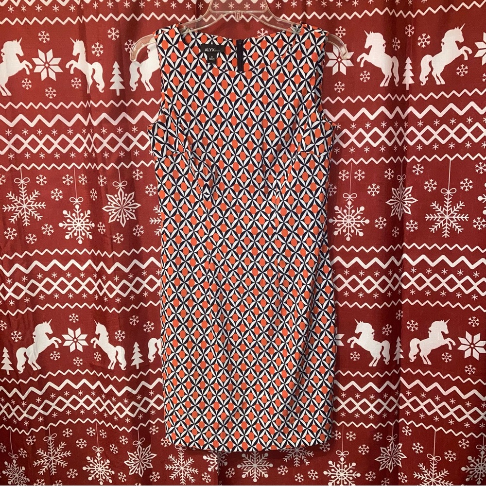 2/$15!! Geometric Mini Dress - Picture 3 of 6